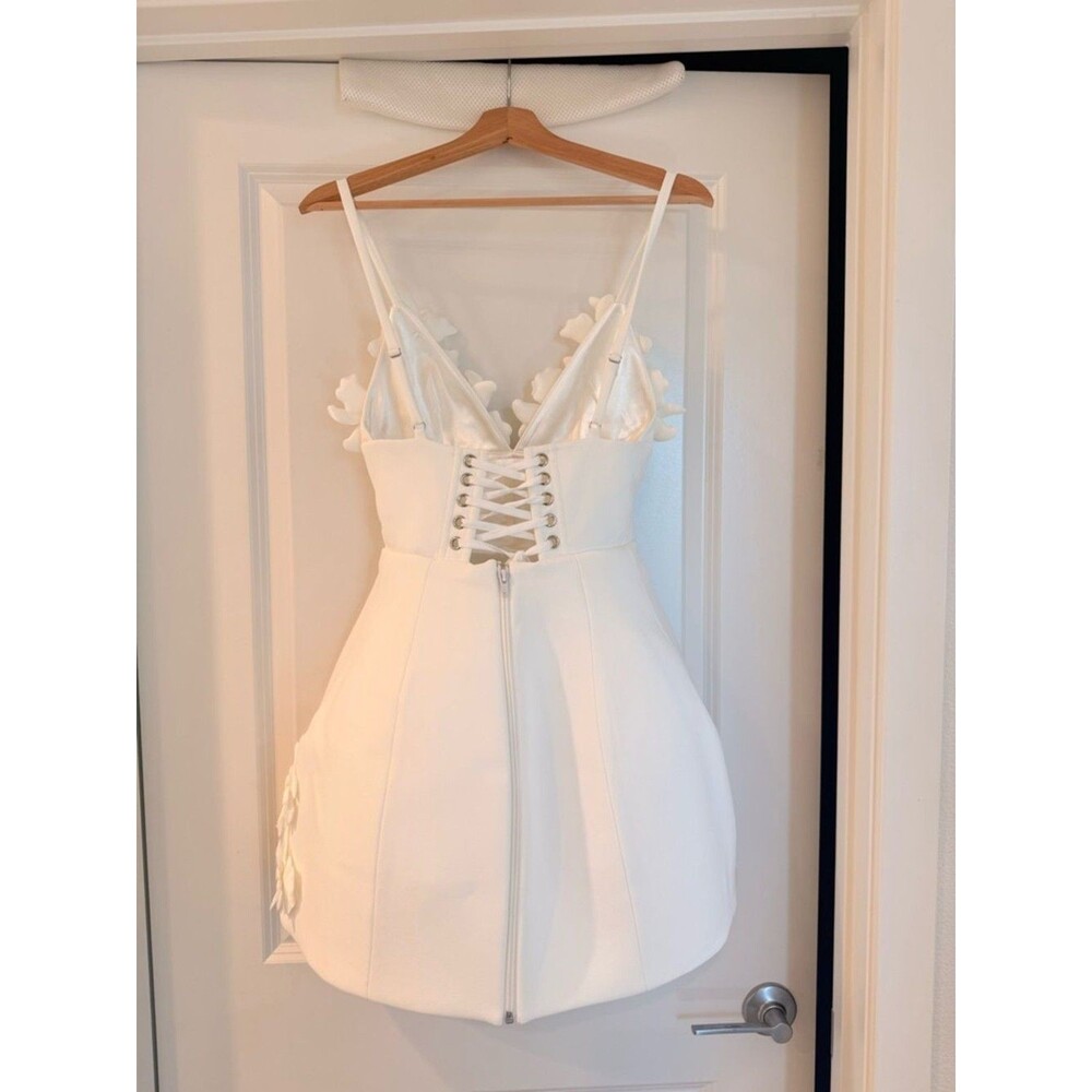 New BRONX BANCO Emma White Floral Appliqué Strap Mini Wedding Dress - Picture 15 of 15